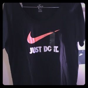 Nike T-shirt
